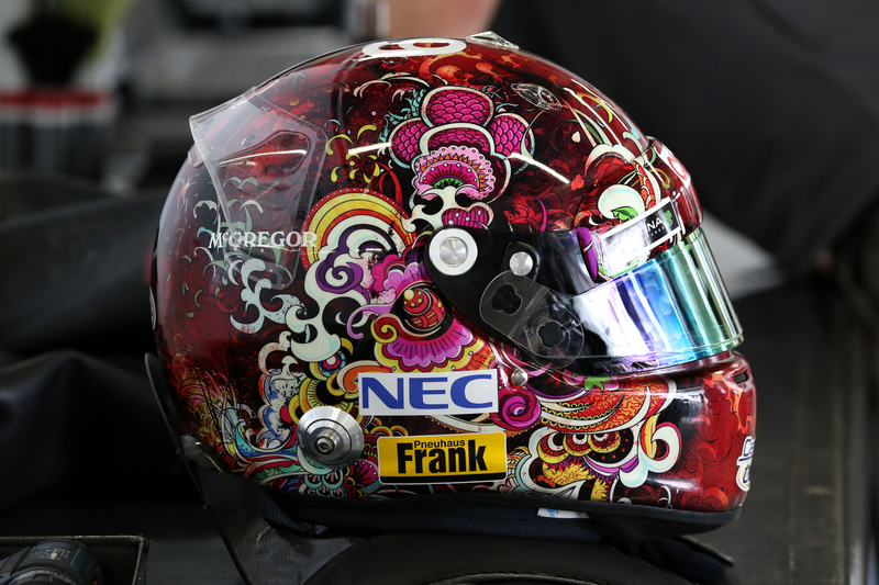 Illustration for article titled This Fan's Hello Kitty Sauber F1 Livery Definitely Needs To Happen